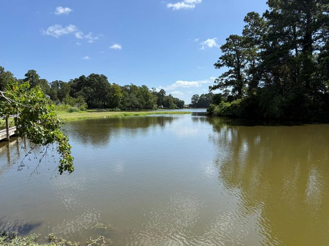 1112 Columbia River Rd, Conroe, TX 77316