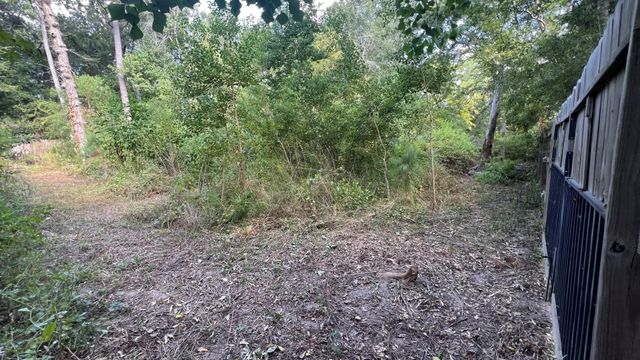 1112 Columbia River Rd, Conroe, TX 77316