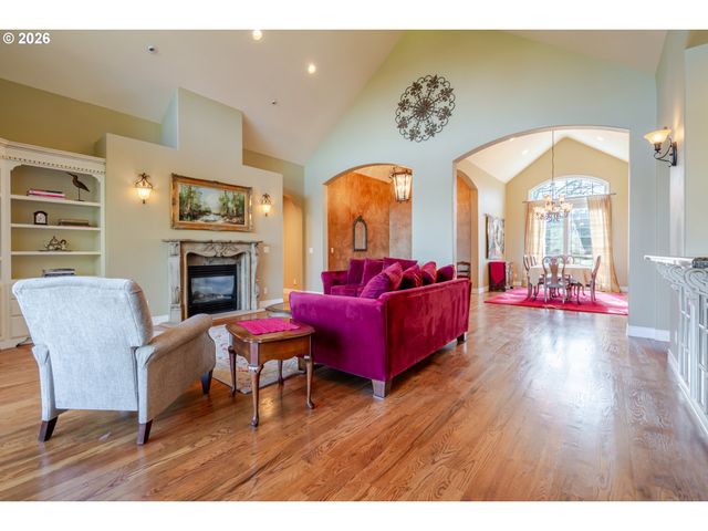 6243 Se RAMBEAU Ln, Salem, OR 97301