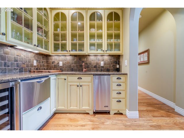 6243 Se RAMBEAU Ln, Salem, OR 97301