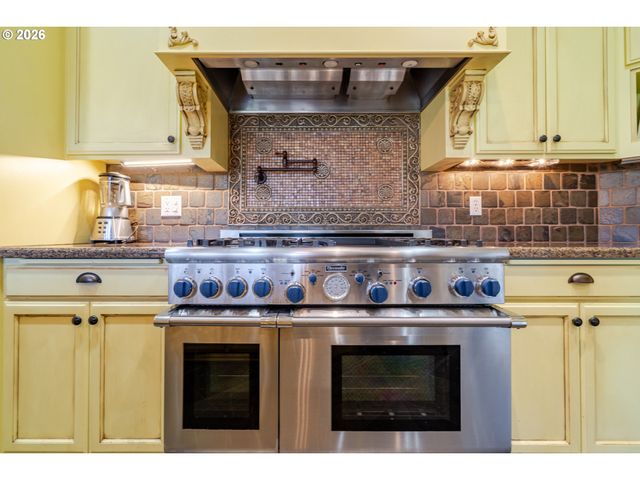 6243 Se RAMBEAU Ln, Salem, OR 97301