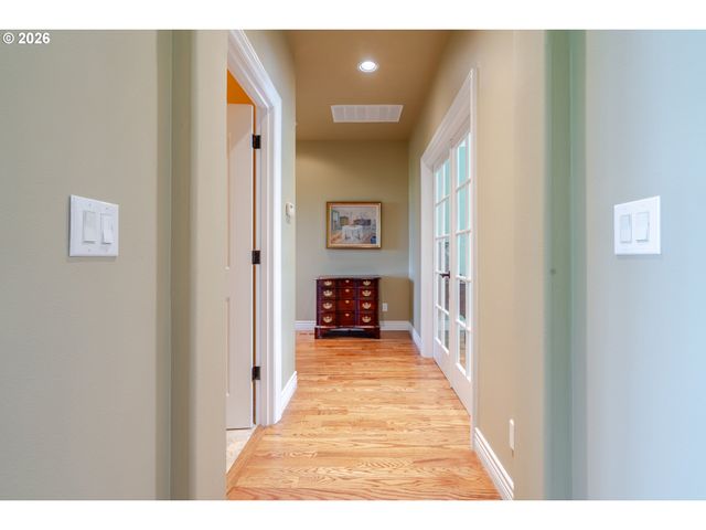 6243 Se RAMBEAU Ln, Salem, OR 97301