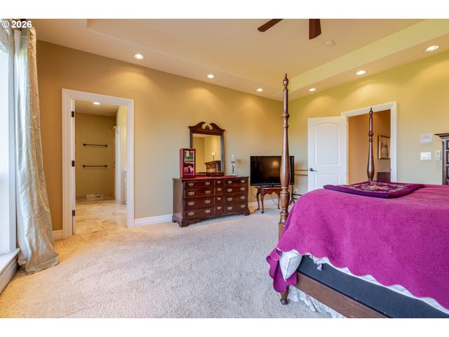 6243 Se RAMBEAU Ln, Salem, OR 97301