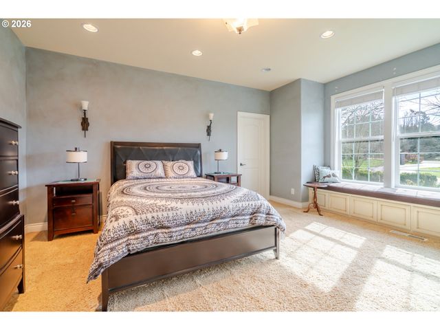 6243 Se RAMBEAU Ln, Salem, OR 97301