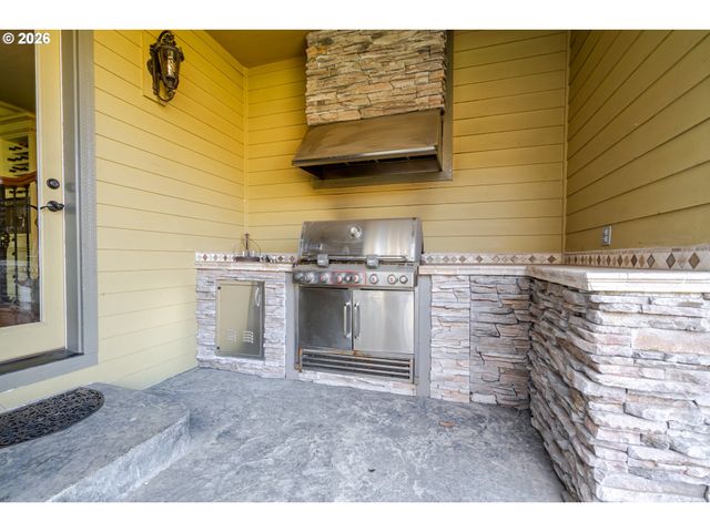 6243 Se RAMBEAU Ln, Salem, OR 97301