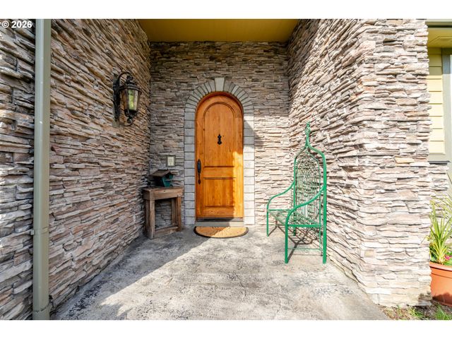 6243 Se RAMBEAU Ln, Salem, OR 97301