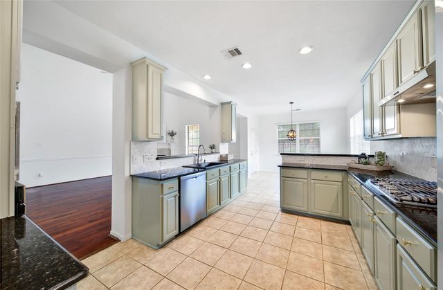 10802 Lake Raven Court, Cypress, TX 77433