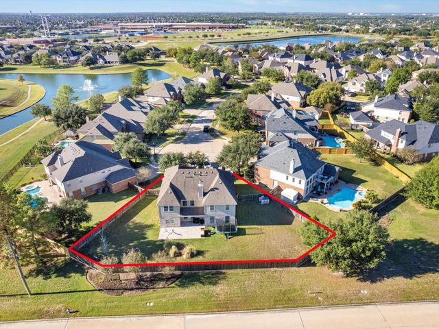 10802 Lake Raven Court, Cypress, TX 77433
