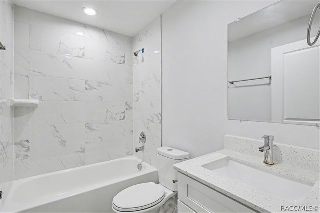 5 Pine Track Place, Ocala, FL 34472