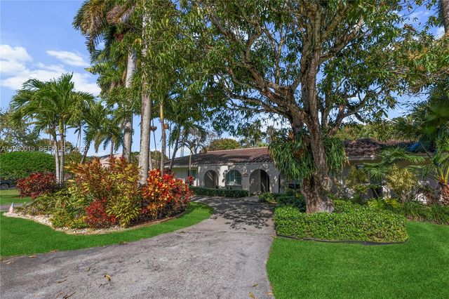 16141 SW 83rd Ave, Palmetto Bay, FL 33157