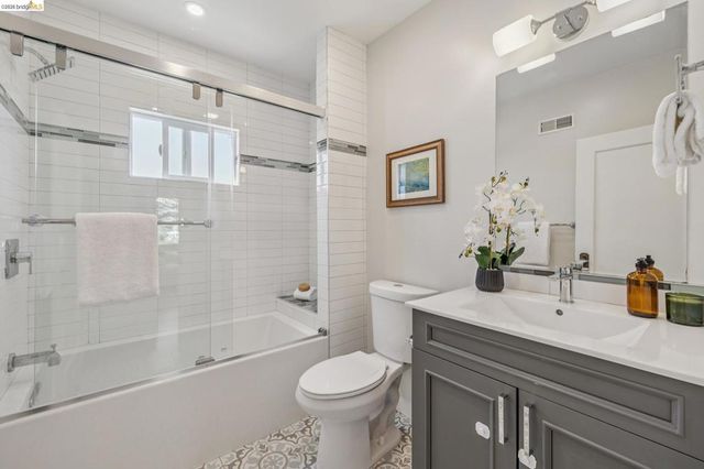 3714 High St, Oakland, CA 94619