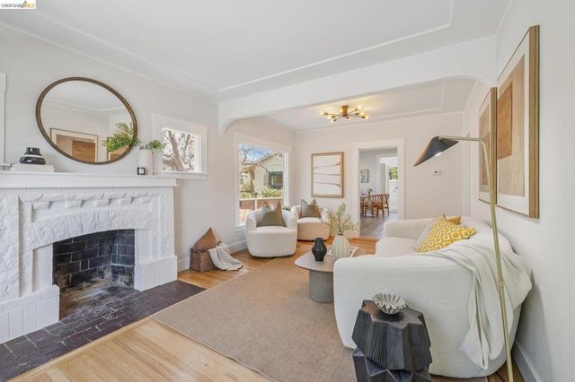 3714 High St, Oakland, CA 94619