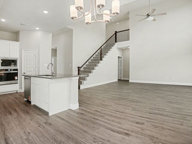 733 Candace Drive, Desoto, TX 75115