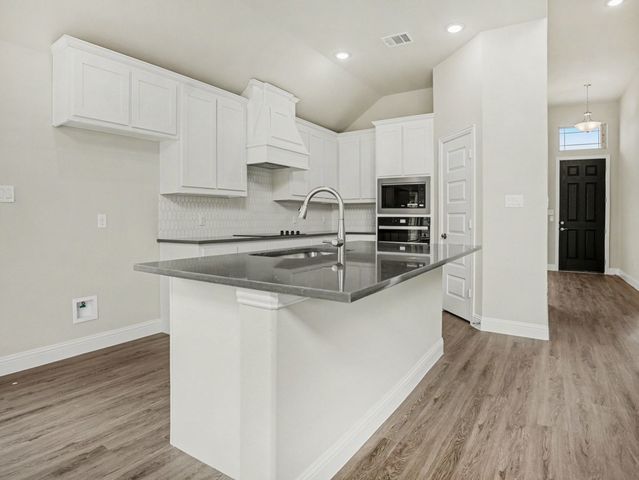 733 Candace Drive, Desoto, TX 75115