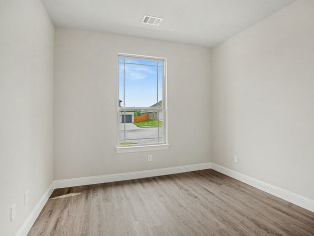 733 Candace Drive, Desoto, TX 75115