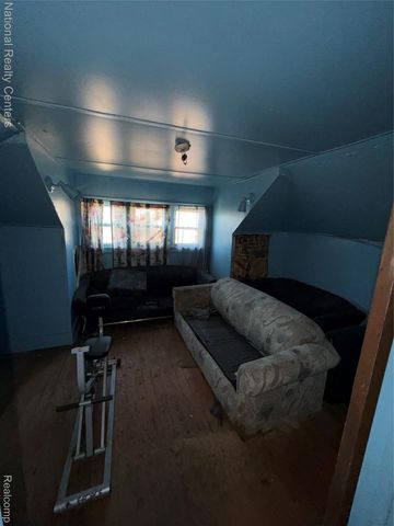 5556 Cooper Street, Detroit, MI 48213