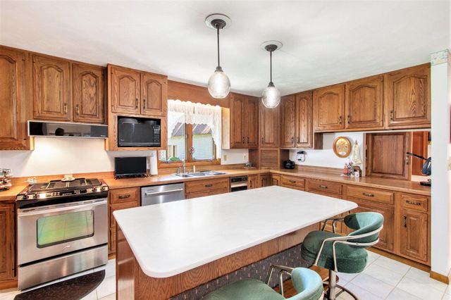 7191 Red Apple Drive, Michigan City, IN 46360