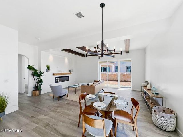 656 Paseo Campanero Street, Horizon City, TX 79928