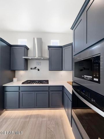 656 Paseo Campanero Street, Horizon City, TX 79928