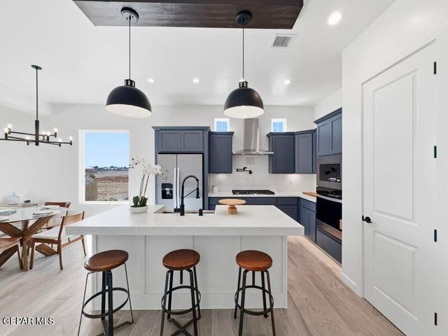 656 Paseo Campanero Street, Horizon City, TX 79928