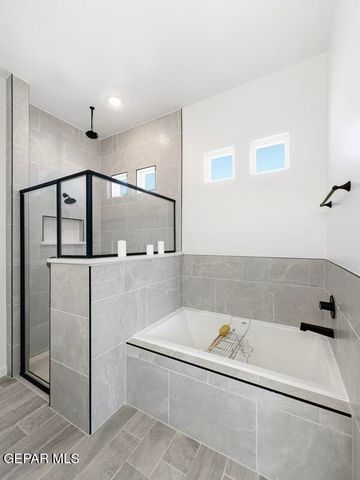 656 Paseo Campanero Street, Horizon City, TX 79928