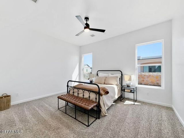 656 Paseo Campanero Street, Horizon City, TX 79928