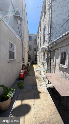 1517-17 CHRISTIAN ST, Philadelphia, PA 19146