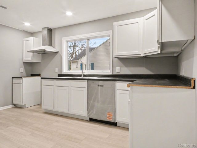 259 N Genesee Street, Montrose, MI 48457