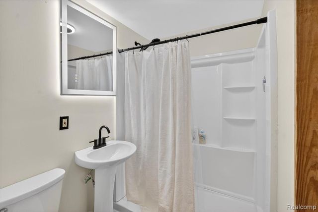 2008 Elmwood Street, Port Huron, MI 48060