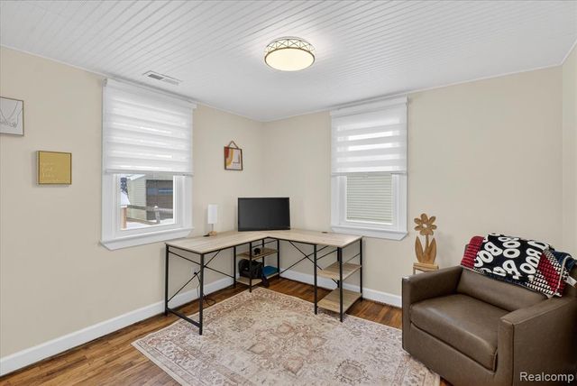 2008 Elmwood Street, Port Huron, MI 48060