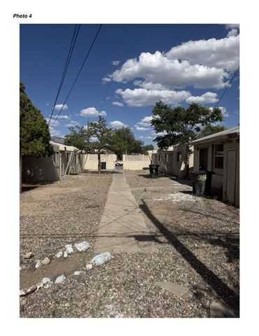209 Texas Street NE, Albuquerque, NM 87108