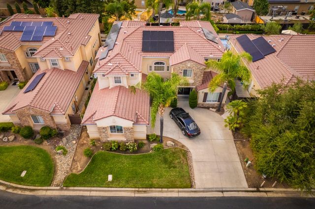 9655 N Willey Court, Fresno, CA 93720