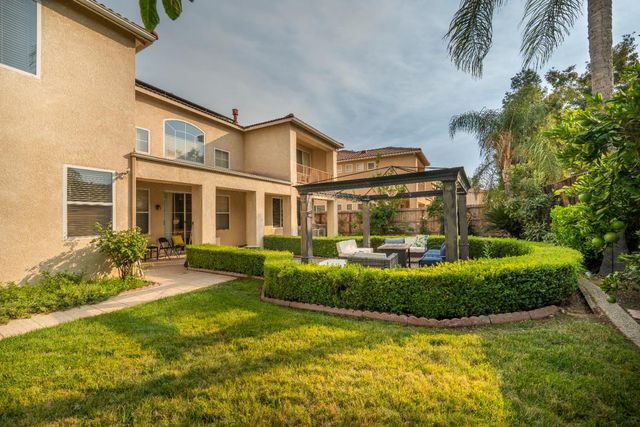 9655 N Willey Court, Fresno, CA 93720