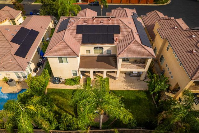 9655 N Willey Court, Fresno, CA 93720