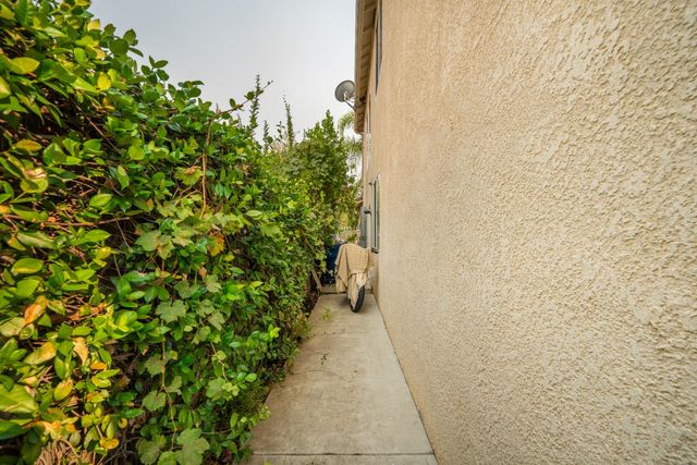 9655 N Willey Court, Fresno, CA 93720