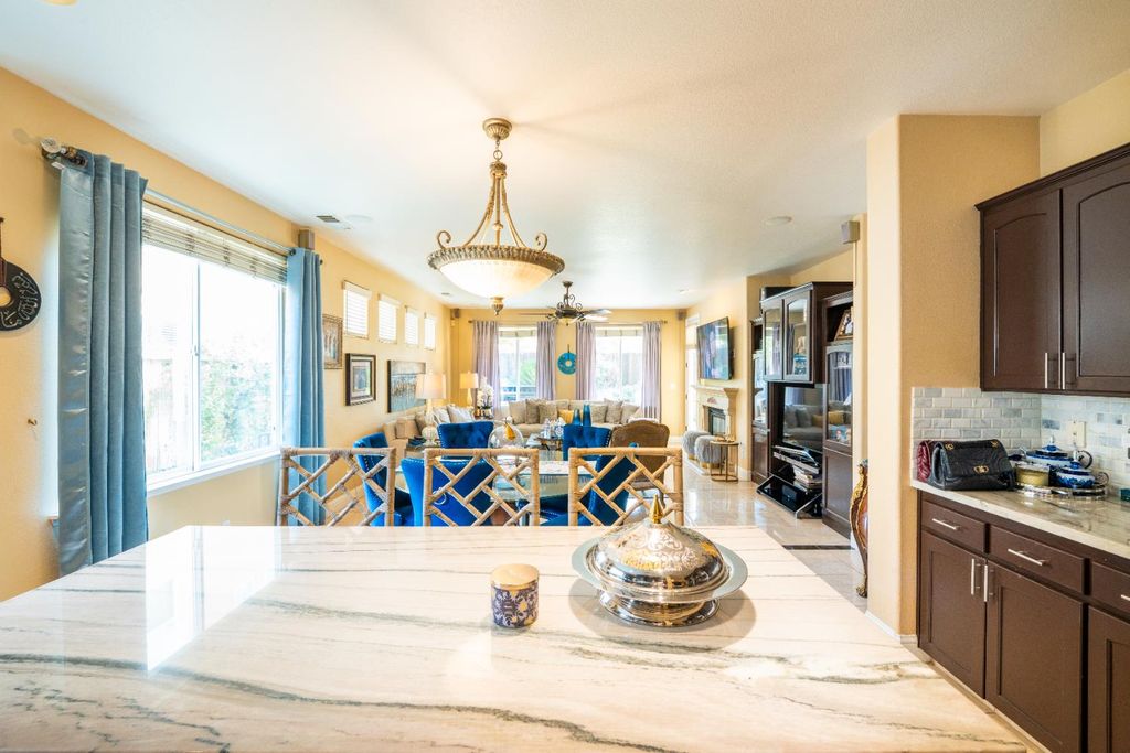 Image 22 of property listing at 9655 N Willey Court, Fresno, CA 93720