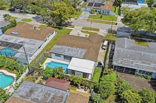 9120 SW 55th Street, Cooper City, FL 33328