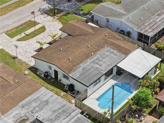 9120 SW 55th Street, Cooper City, FL 33328