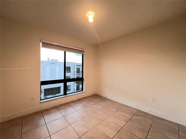 8265 NW 41st Street C405, Doral, FL 33166