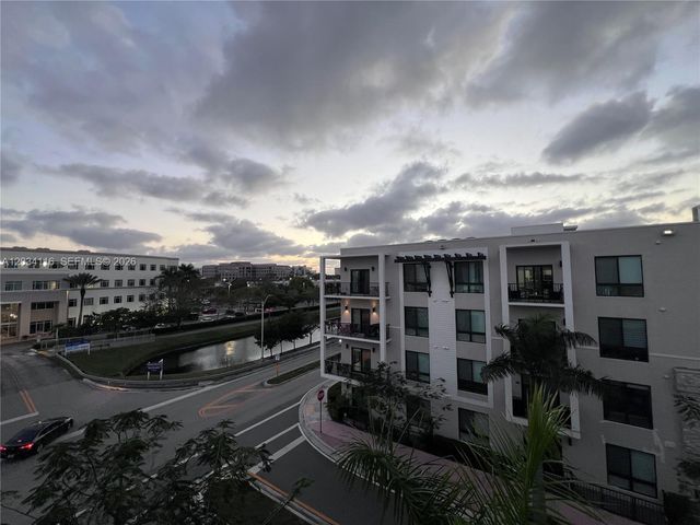 8265 NW 41st Street C405, Doral, FL 33166