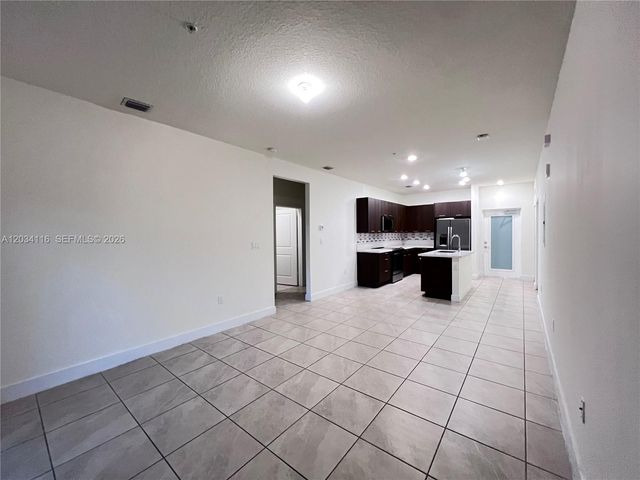 8265 NW 41st Street C405, Doral, FL 33166