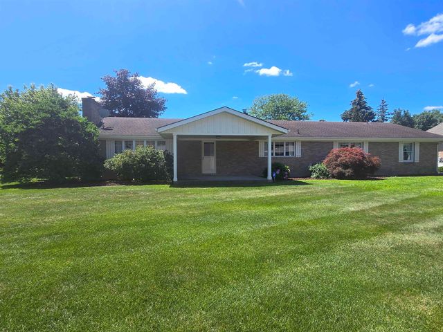 3425 Win Kae Place, Bay City, MI 48706