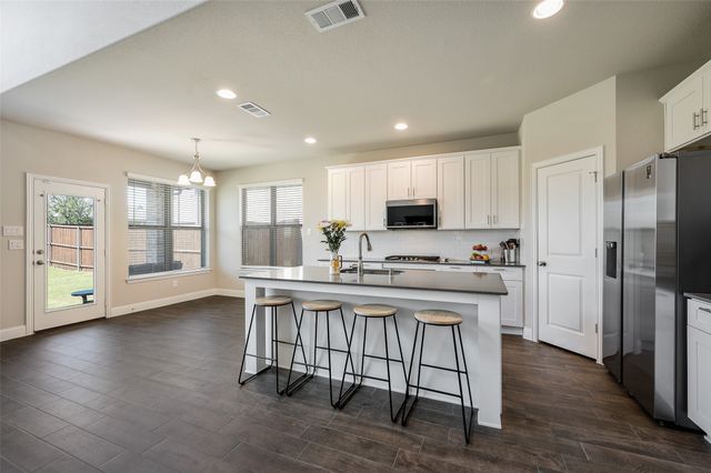 6005 Horsetail Drive, Mckinney, TX 75071