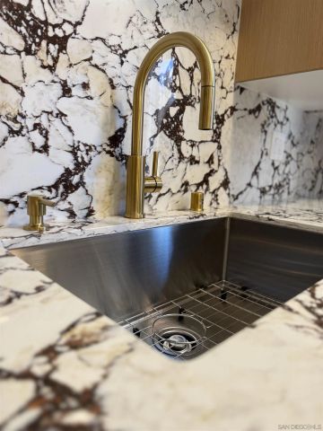 519 Camelot Dr, Oceanside, CA 92054