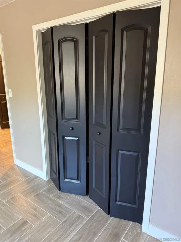 519 Camelot Dr, Oceanside, CA 92054