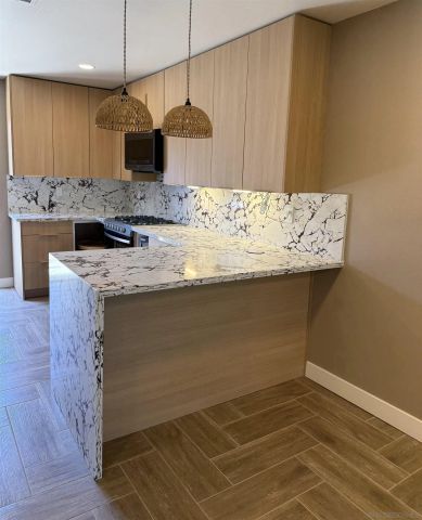 519 Camelot Dr, Oceanside, CA 92054