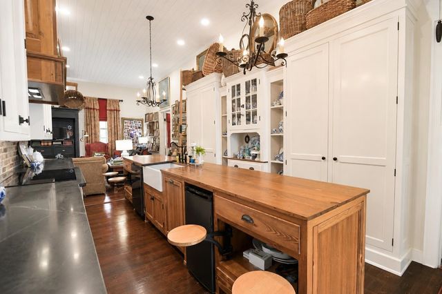 1302 Highway 1, Thibodaux, LA 70301
