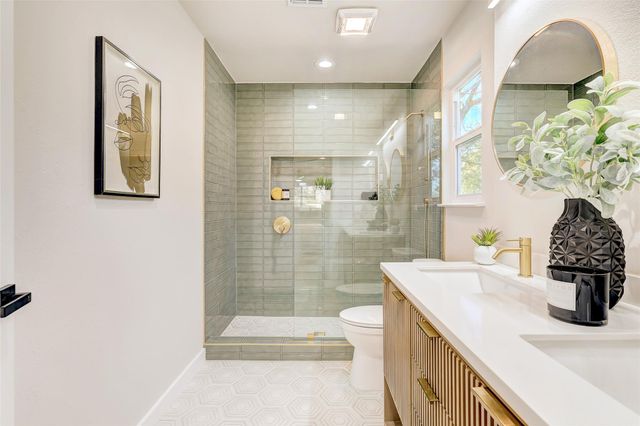 402 Mulberry DR, Austin, TX 78745