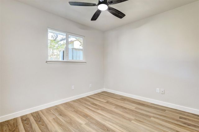 402 Mulberry DR, Austin, TX 78745