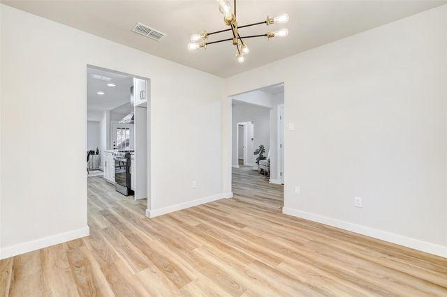402 Mulberry DR, Austin, TX 78745